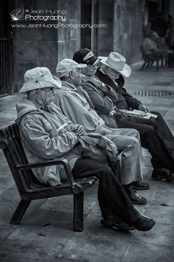 Four-Senior-Gentlemen-Sitting-on-the-Same-Bench-in-Mexico-City-Copyright-Jean-Jiaying-Huang